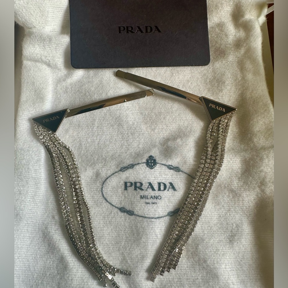 Prada crystal-embellished triangle logo hair barrettes - Picture 8 of 8